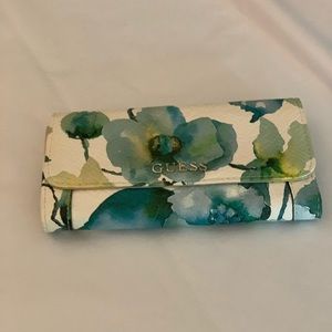 Floral Guess Wallet